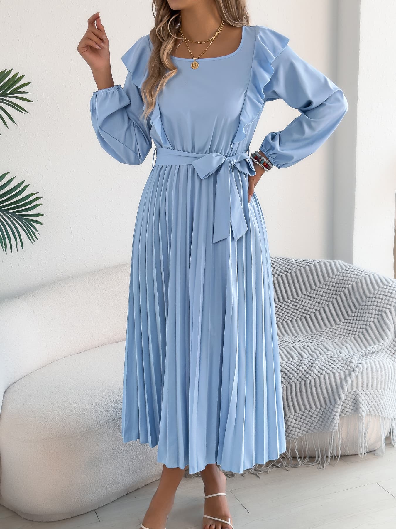 Елегантен Карнерест Trim Квадратен Деколте Долги Ракави Врзување Струк color variant