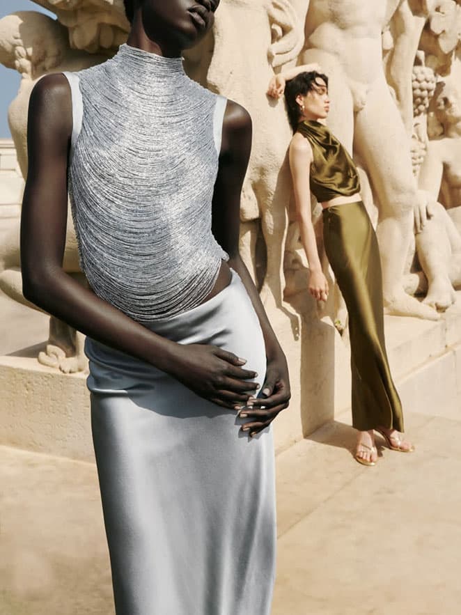 Елегантен Без Ракави Реси-trimmed Zippered Сатен Fishtail color variant