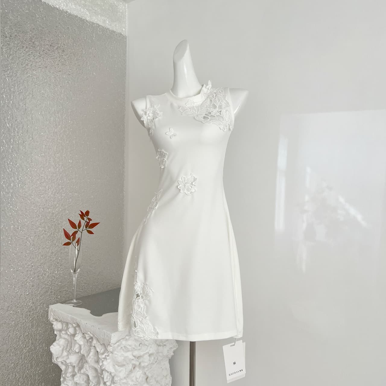 White Lace Openwork Design Sleeveless Dress Skirt 1