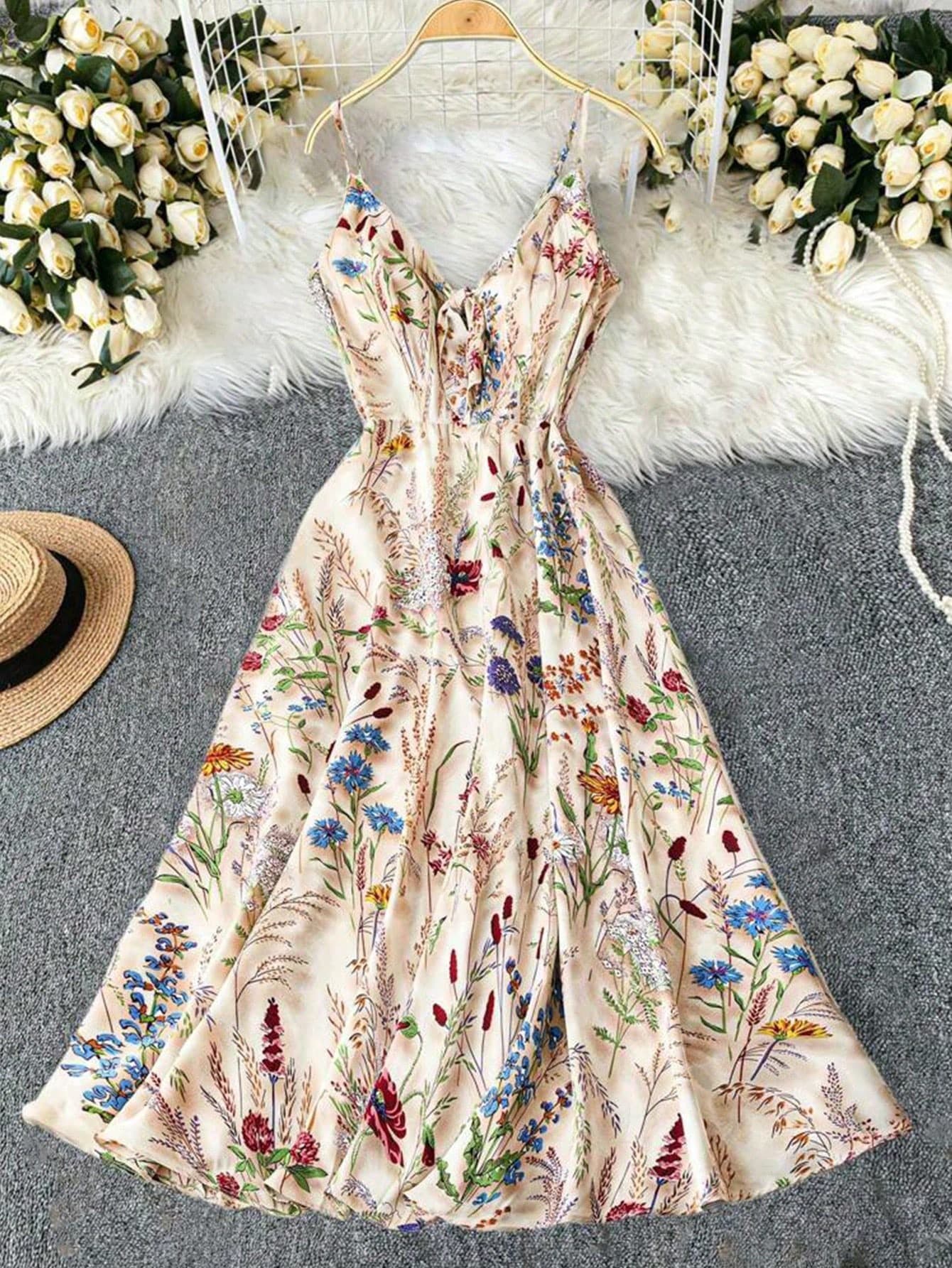 Разнобоен Цветен Принт V-Деколте Слип Фустан color variant