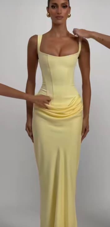 Елегантен Без Трегери Долг Бел Слип Фустан за Женски color variant